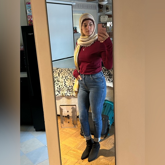 Veronica. - Picture 3 of 6